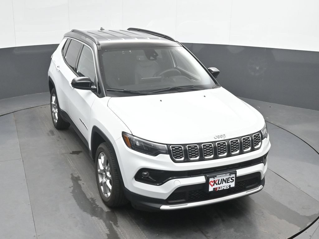Used 2025 Jeep Compass Limited AWD/4WD image 33