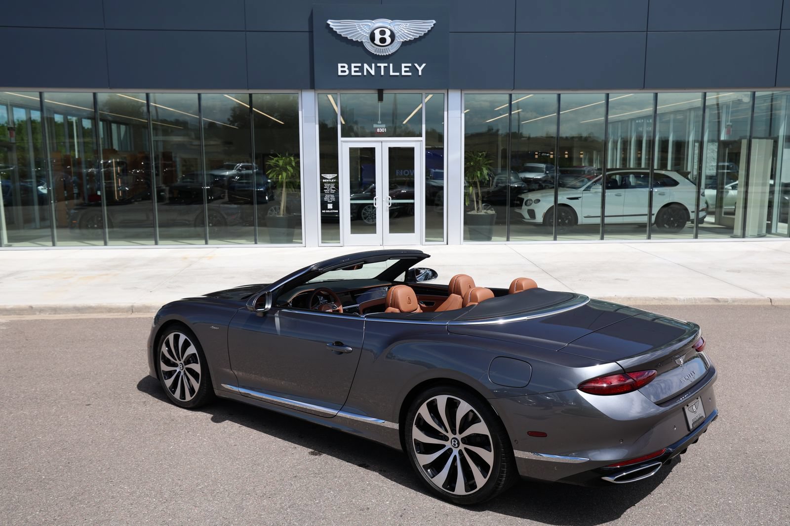 Certified 2026 Bentley Continental GT Azure AWD/4WD image 10