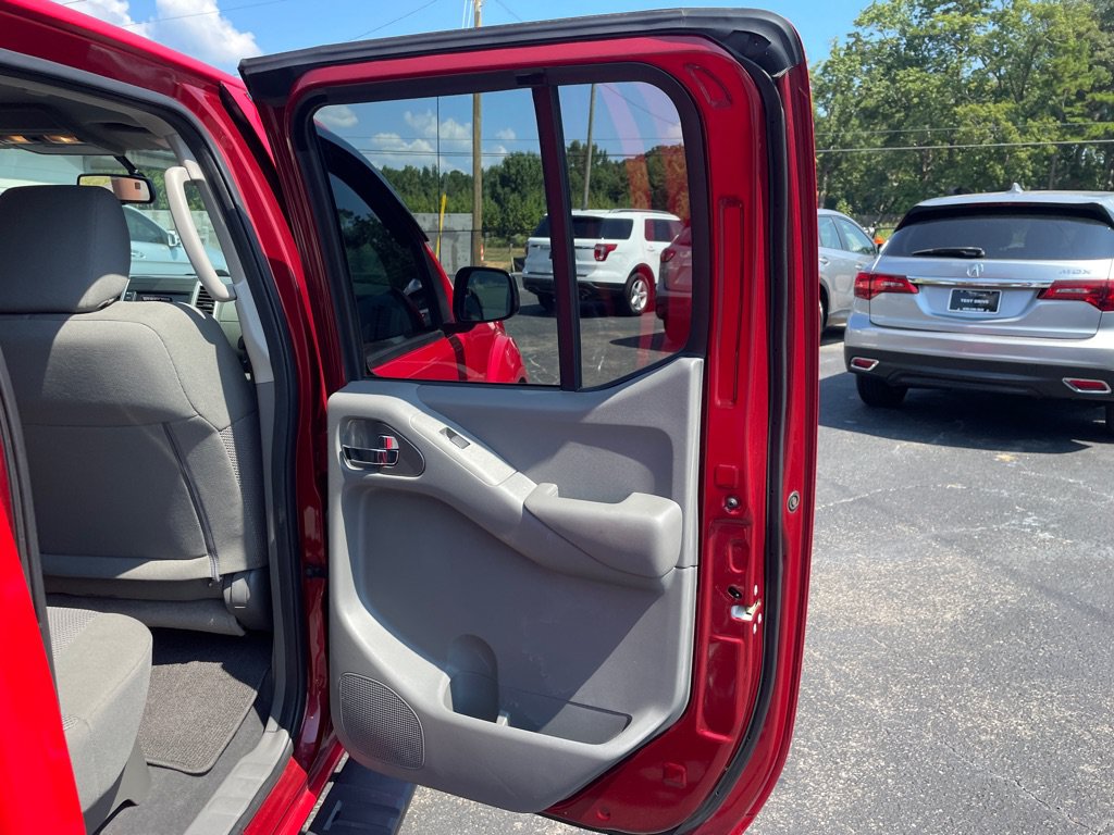 Used 2021 Nissan Frontier SV RWD image 18