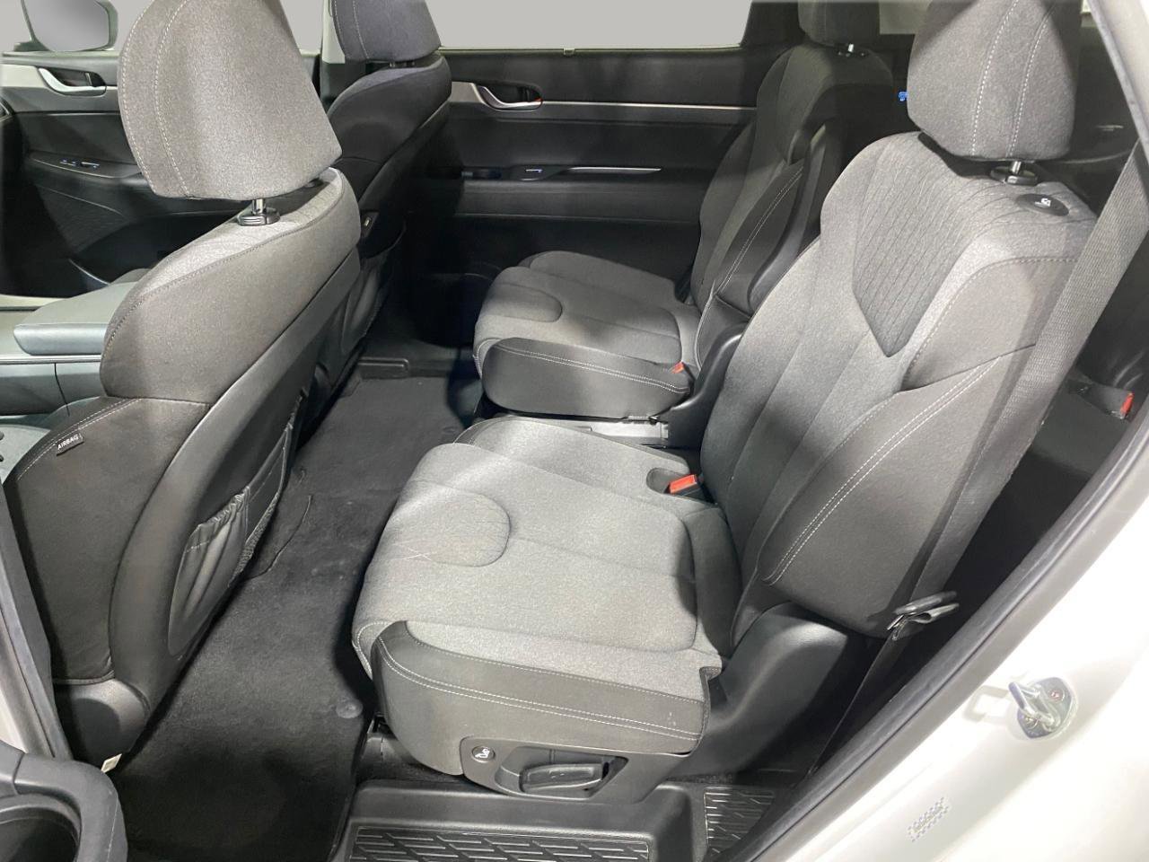 Used 2022 Hyundai Palisade SEL w/ Convenience Package AWD/4WD image 11