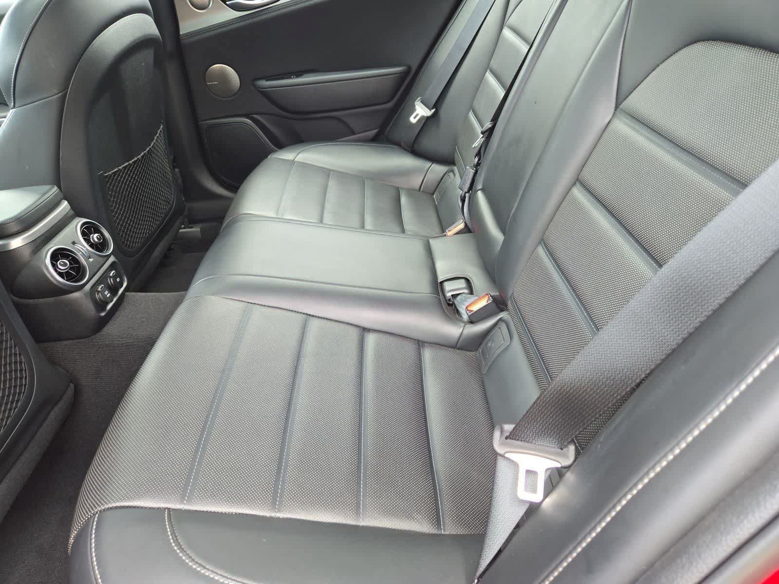 Used 2018 Kia Stinger GT2 RWD image 18