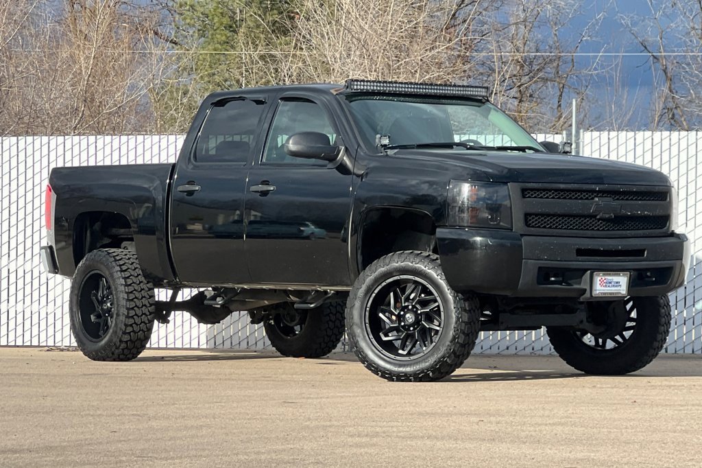 Used 2009 Chevrolet Silverado 1500 LT image 2