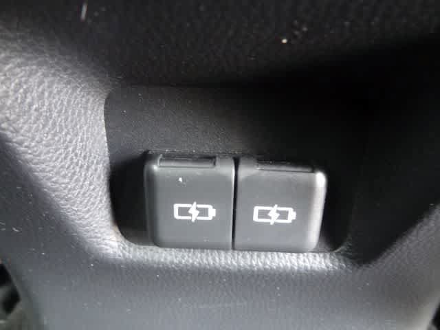 Used 2023 Toyota RAV4 XLE FWD image 12