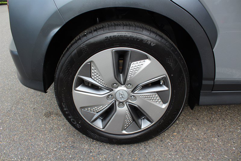 Used 2021 Hyundai Kona Limited FWD image 28