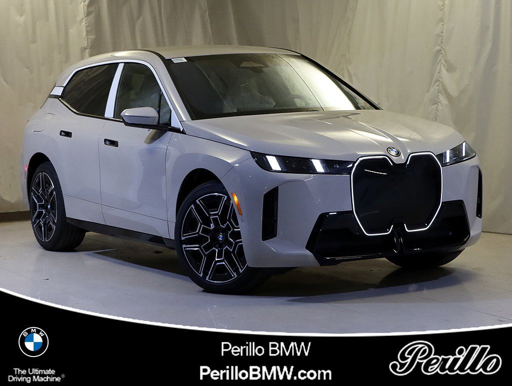 Used 2026 BMW iX xDrive45 image 1