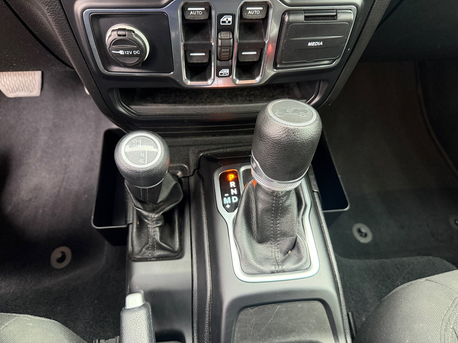 Used 2019 Jeep Wrangler Unlimited Sport S AWD/4WD image 26