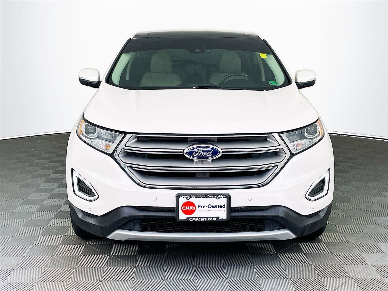 Used 2017 Ford Edge Titanium w/ Equipment Group 302A AWD/4WD image 2