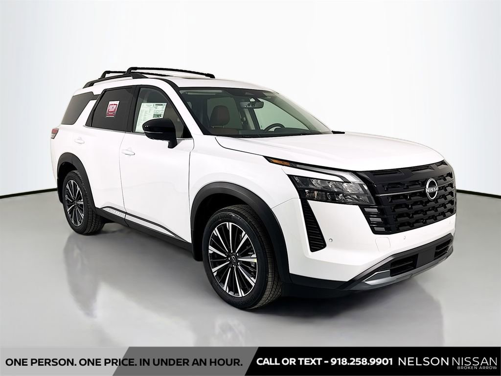 New 2026 Nissan Pathfinder Platinum w/ Cargo Package AWD/4WD image 3