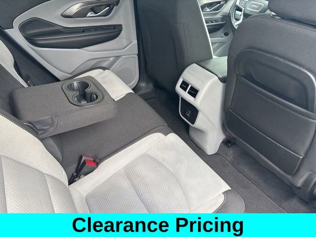 Used 2023 GMC Terrain SLE w/ Driver Convenience Package image 37
