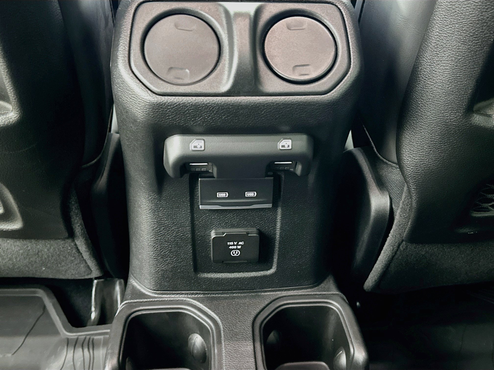 Used 2025 Jeep Gladiator Rubicon AWD/4WD image 31