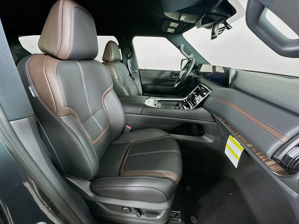 New 2026 Nissan Armada SL w/ Captain's Chari Seat Package AWD/4WD image 37