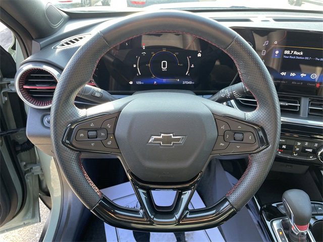 Used 2024 Chevrolet Trax RS w/ Driver Confidence Package image 14