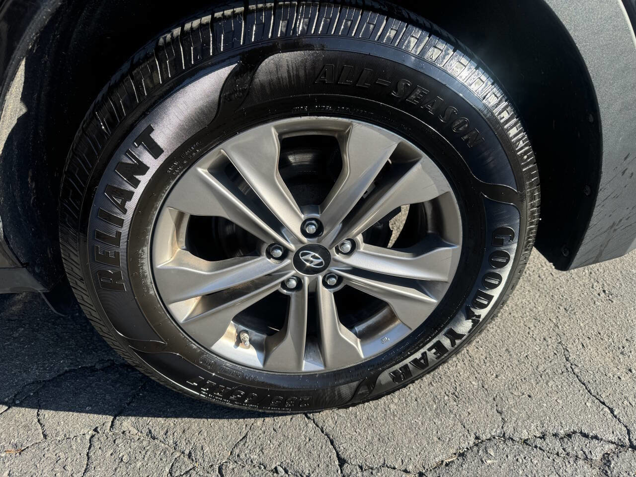 Used 2016 Hyundai Santa Fe Sport AWD/4WD image 32