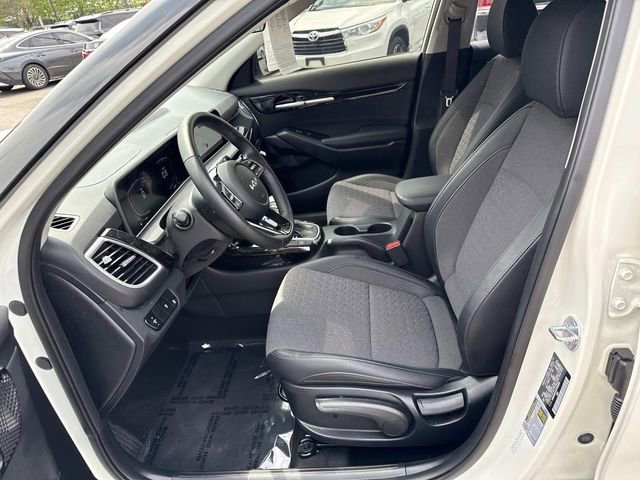 Used 2025 Kia Seltos S FWD image 14