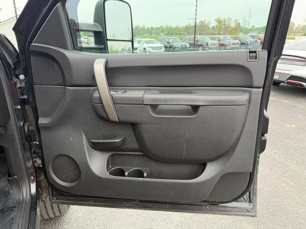 Used 2013 Chevrolet Silverado 2500 LT w/ Interior Plus Package image 20