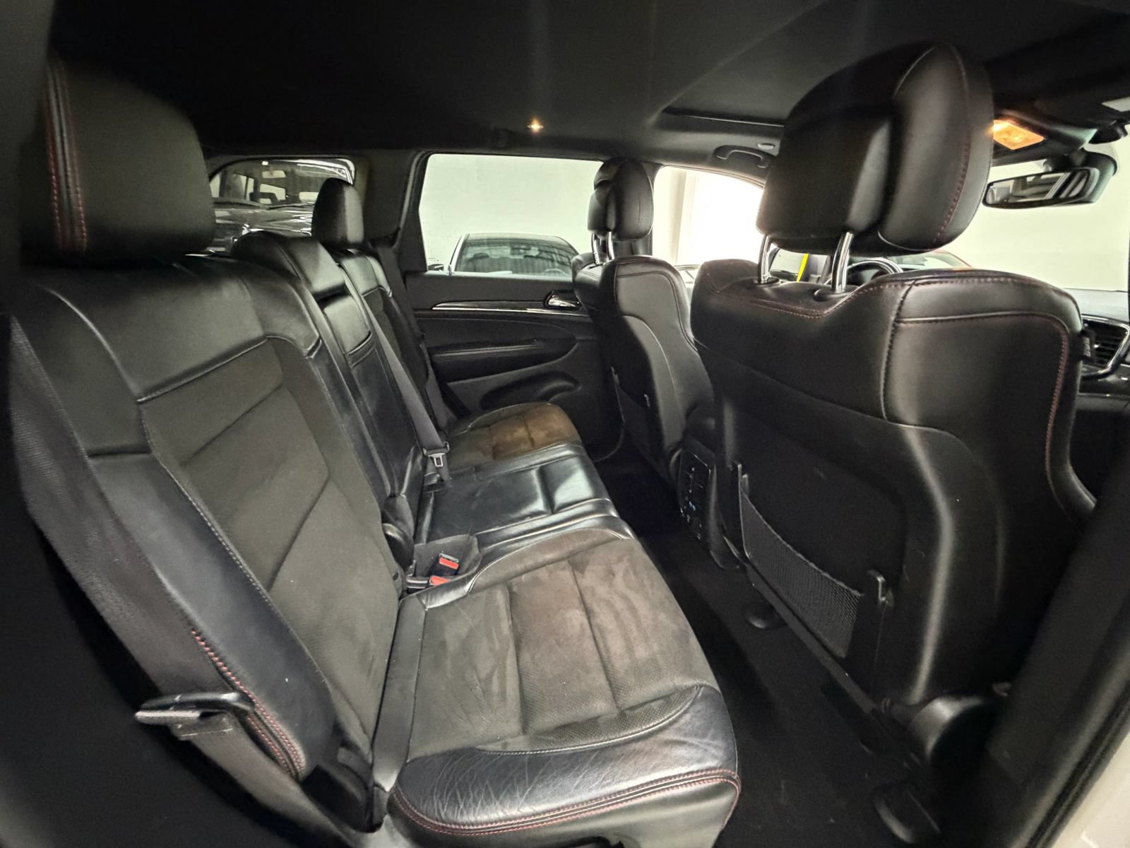 Used 2021 Jeep Grand Cherokee Trailhawk AWD/4WD image 19