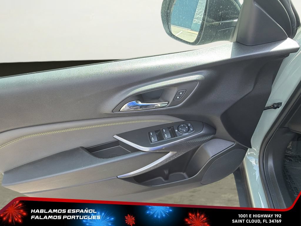 Certified 2025 Chevrolet Trax ACTIV w/ Driver Confidence Package FWD image 13