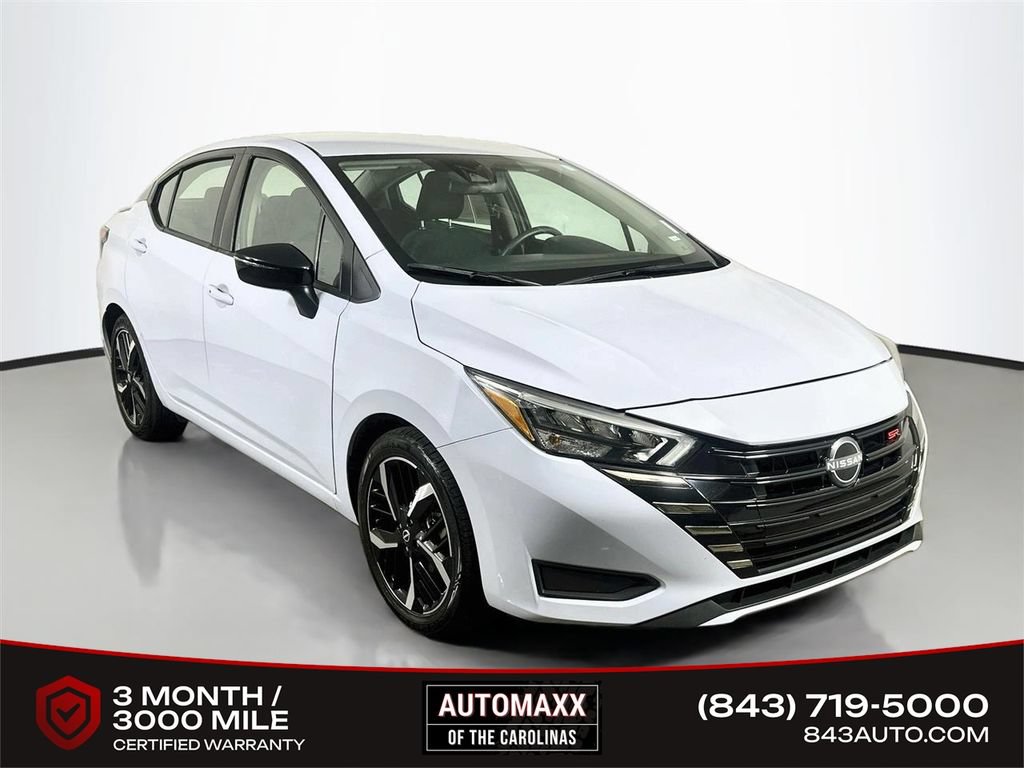 Used 2025 Nissan Versa SR FWD image 1