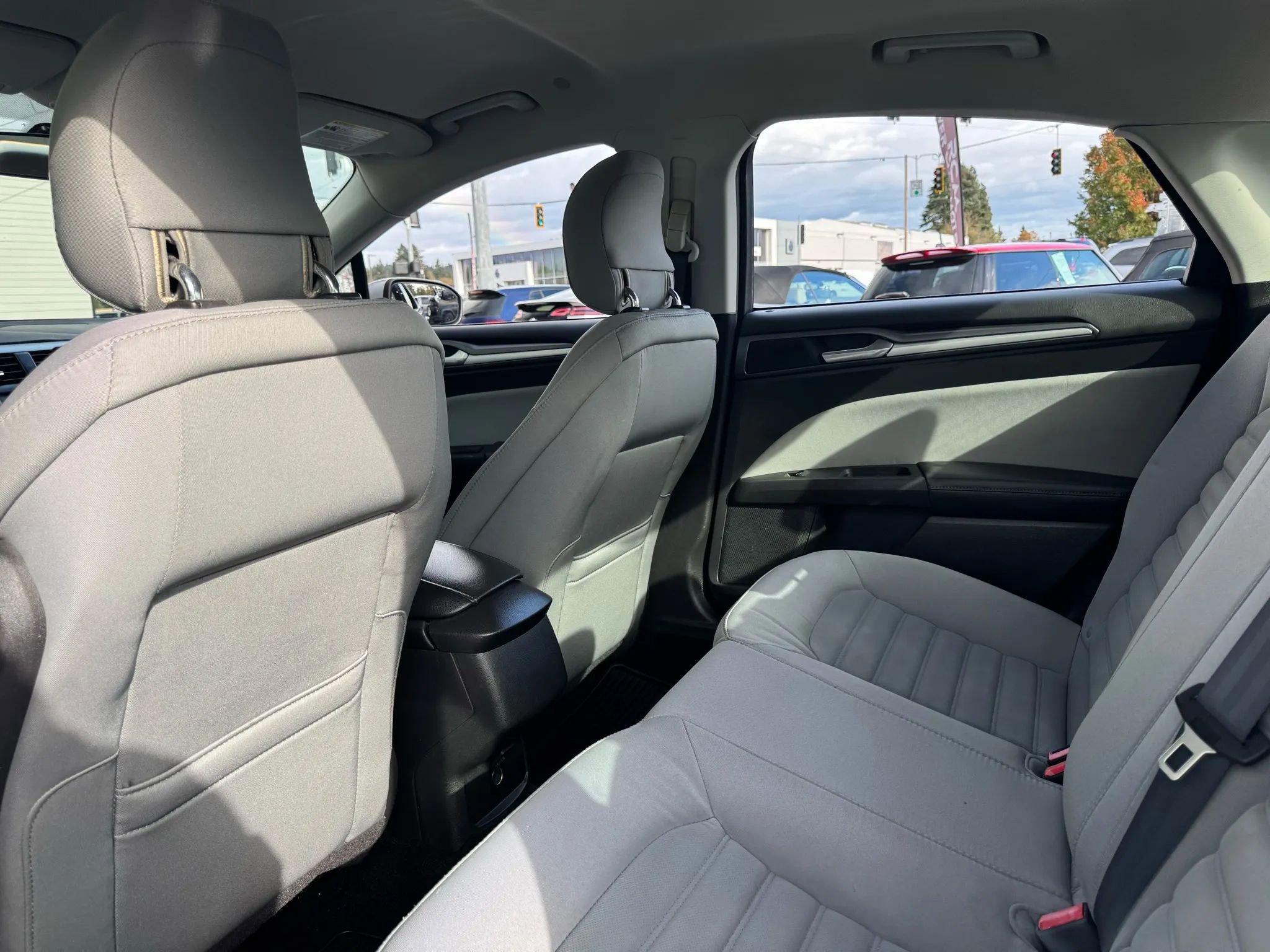 Used 2015 Ford Fusion S image 16