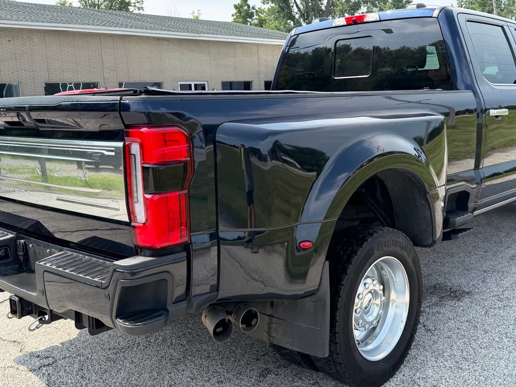 Used 2025 Ford F450 Platinum w/ Platinum Plus Package AWD/4WD image 19