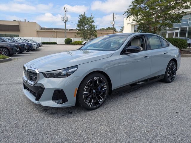 New 2026 BMW i5 M60 w/ Executive Package AWD/4WD image 9