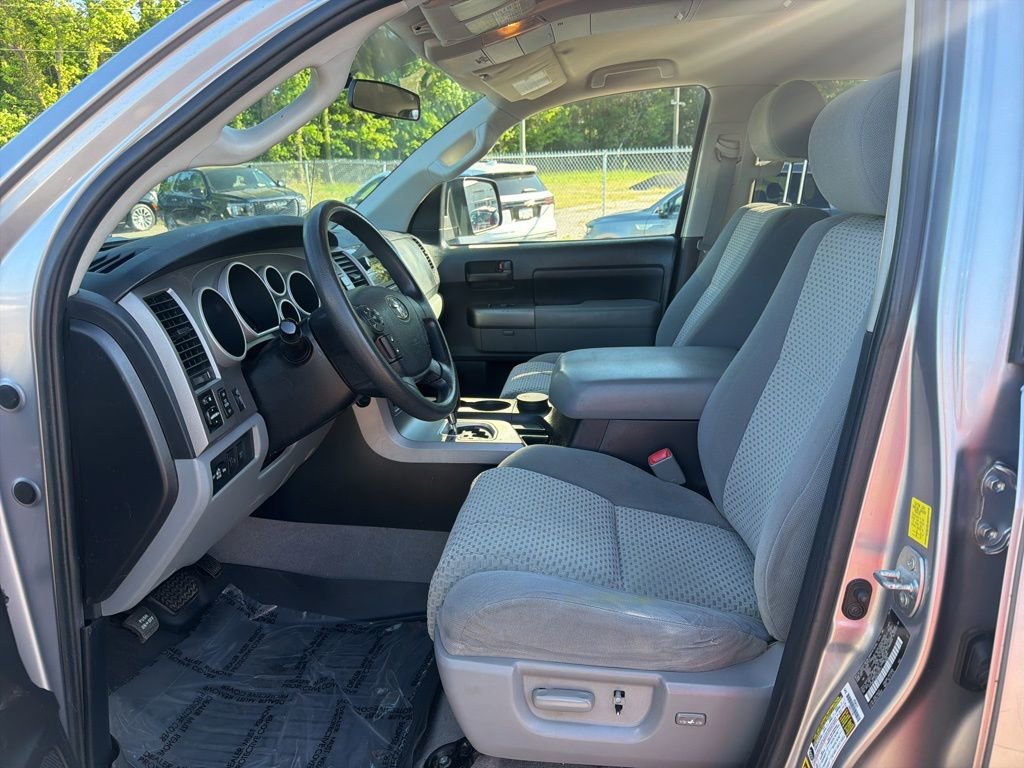 Used 2010 Toyota Tundra 4x4 CrewMax image 15