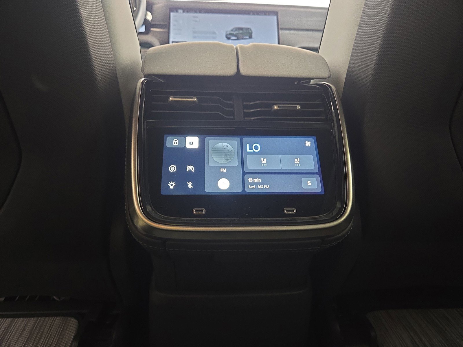 Used 2023 Rivian R1S Adventure AWD/4WD image 27