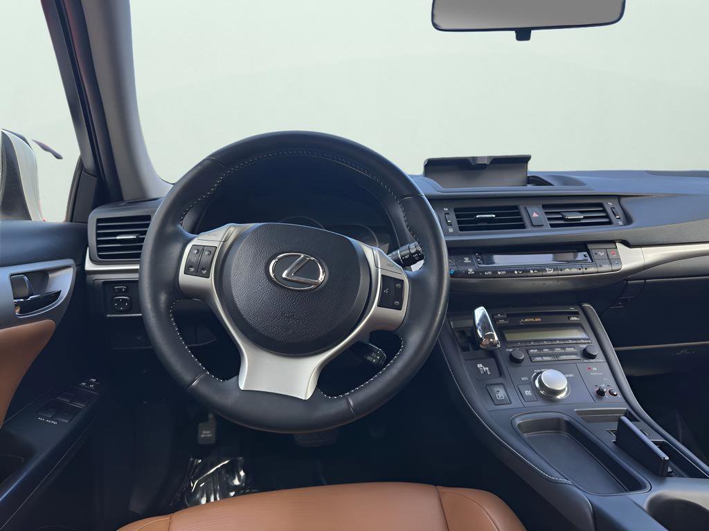 Used 2012 Lexus CT 200h Premium image 21