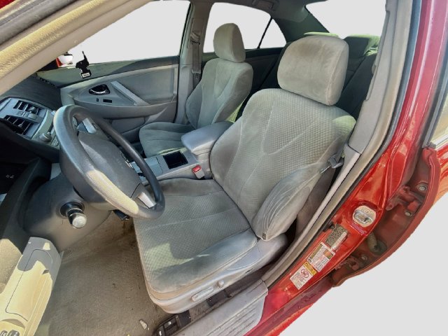 Used 2009 Toyota Camry LE FWD image 11