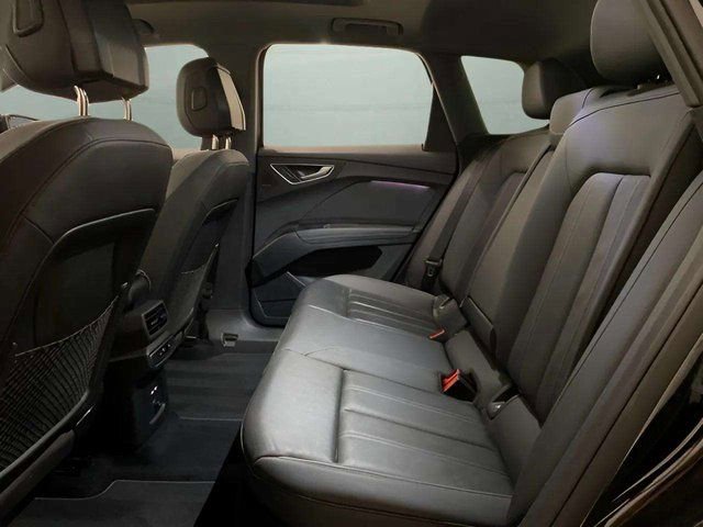 Used 2024 Audi Q4 e-tron Premium Plus w/ Premium Plus image 62