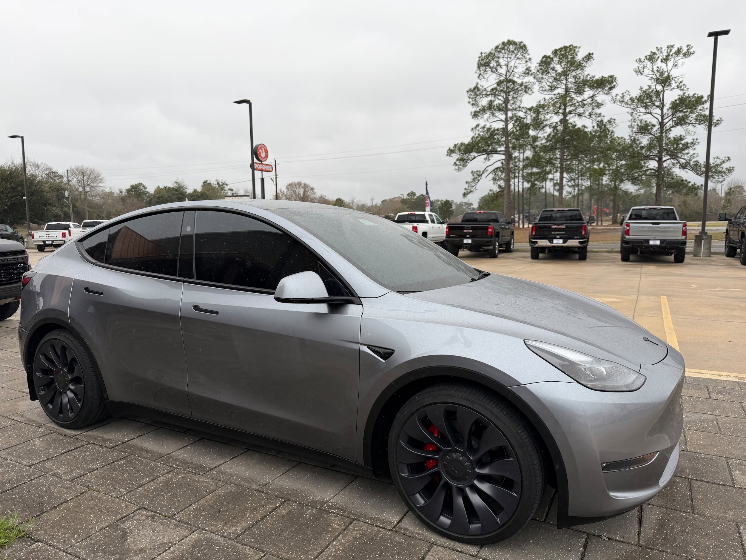 Used 2024 Tesla Model Y Performance image 4