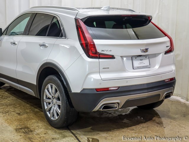 Certified 2022 Cadillac XT4 Premium Luxury w/ Enhanced Visibility Package image 4