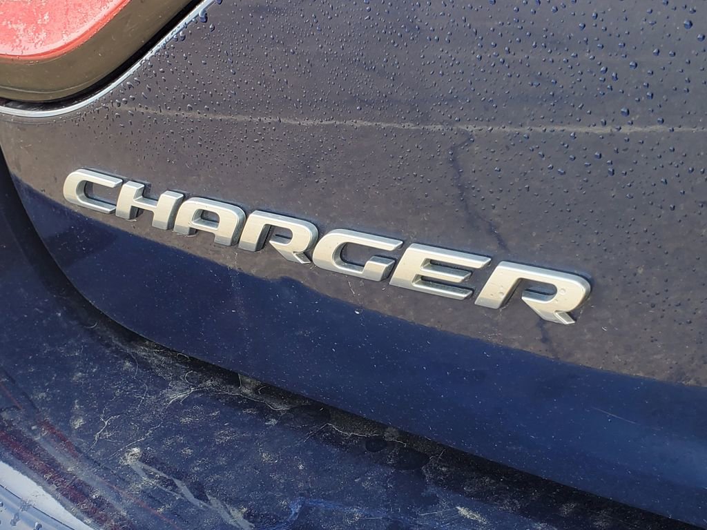 Used 2015 Dodge Charger R/T w/ Wheels & Tunes Group image 6