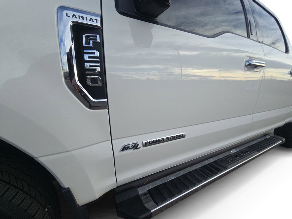 Used 2021 Ford F250 Lariat w/ Chrome Package image 25