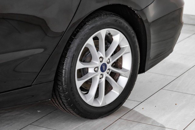 Used 2020 Ford Fusion SE image 56