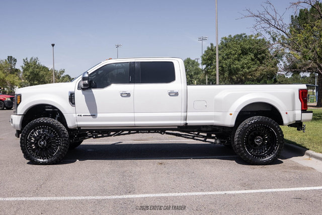 Used 2017 Ford F450 Platinum w/ Platinum Ultimate Package AWD/4WD image 3