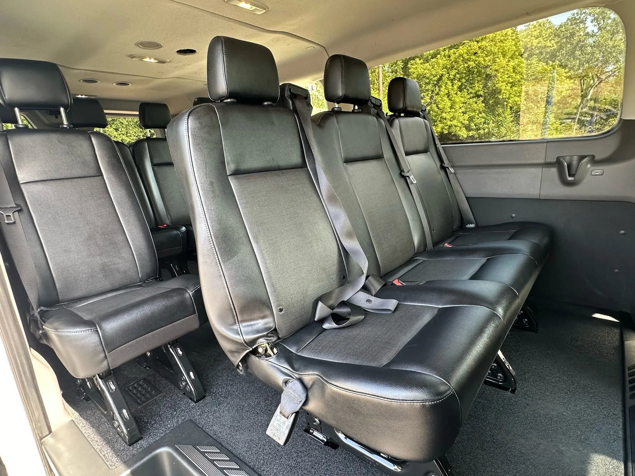 Used 2023 Ford Transit 350 XL image 25