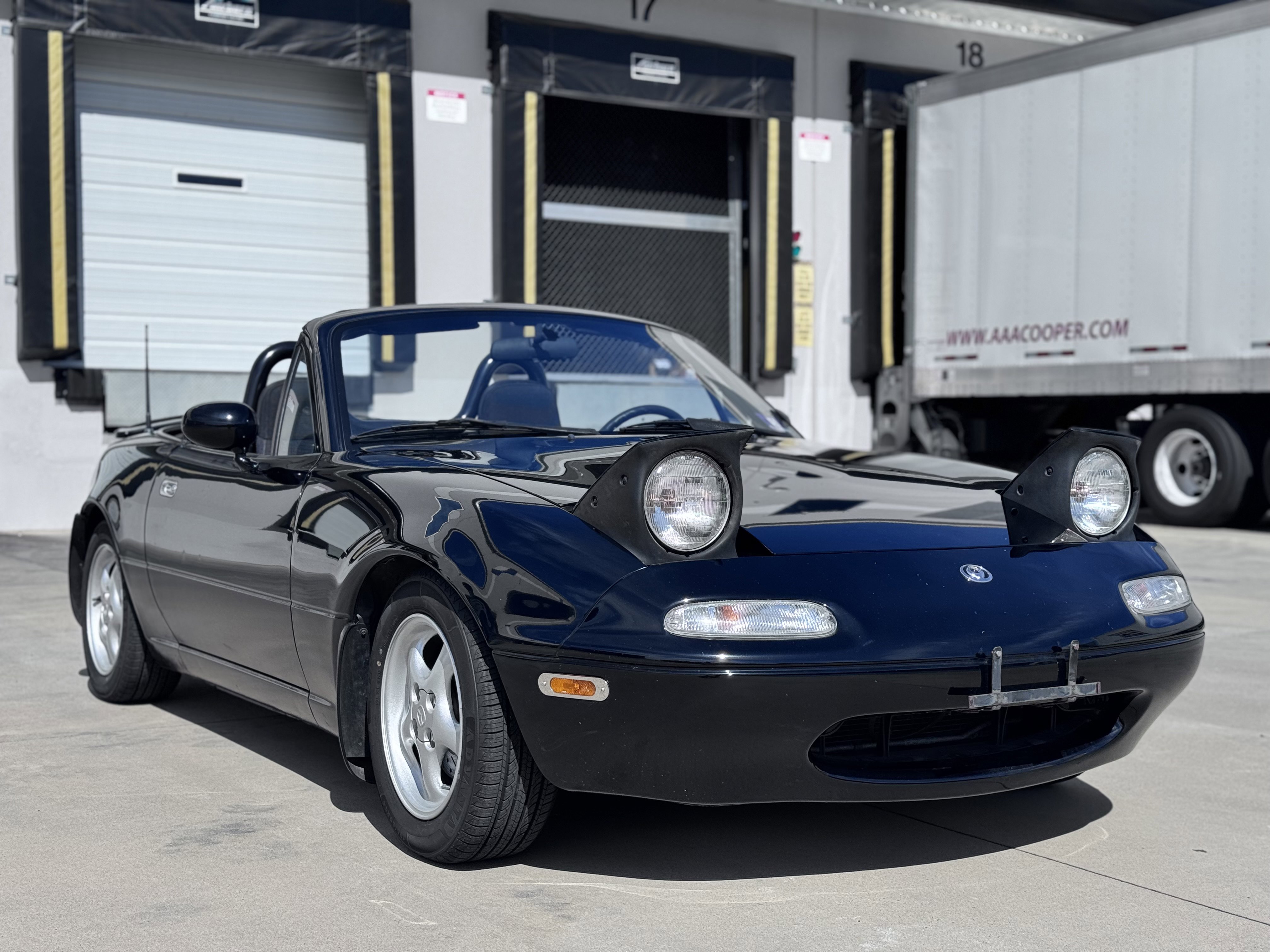 Used 1996 MAZDA MX-5 Miata image 21