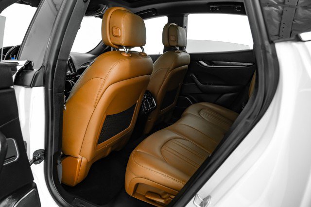 Used 2018 Maserati Levante image 33