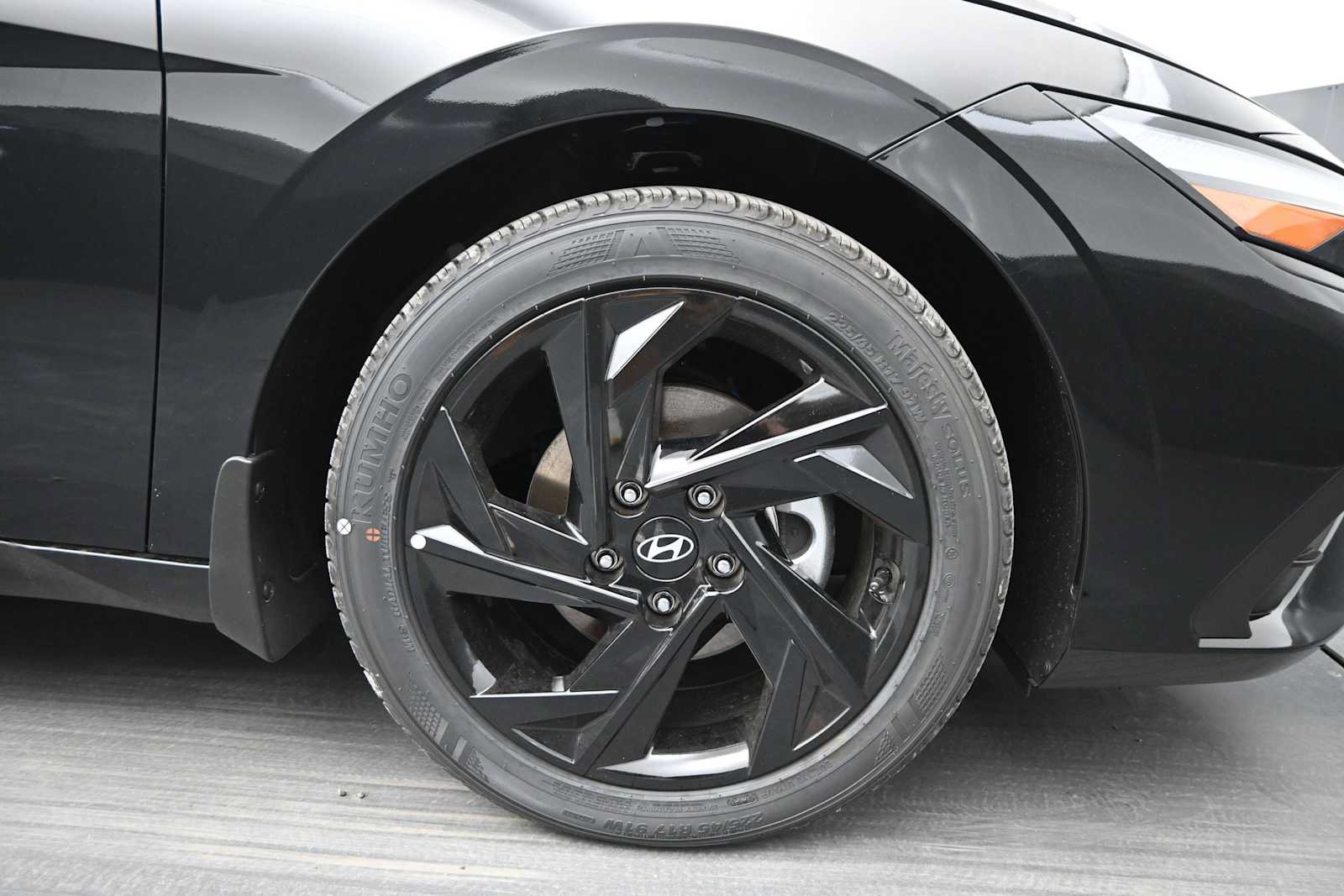 New 2026 Hyundai Elantra Sport FWD image 10