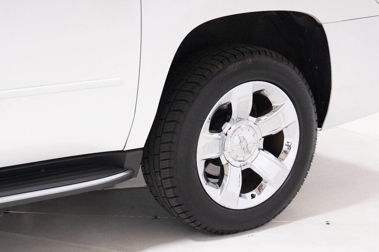 Used 2015 Chevrolet Suburban LTZ image 86