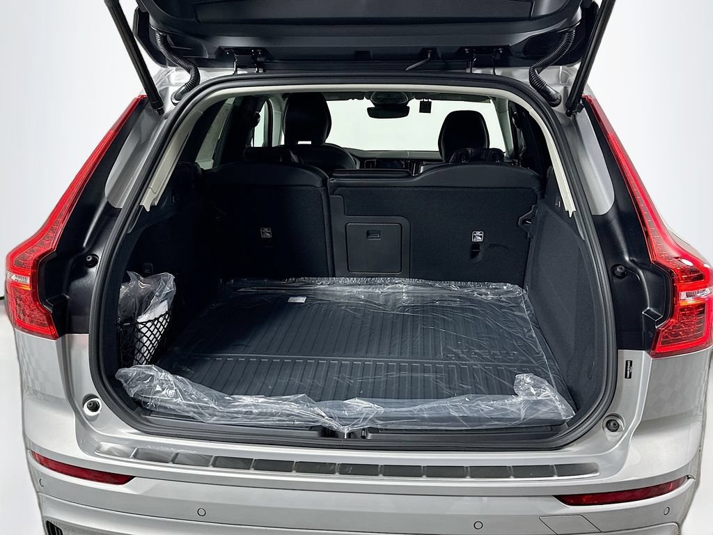 Used 2025 Volvo XC60 T8 Core w/ Protection Package Premier image 15
