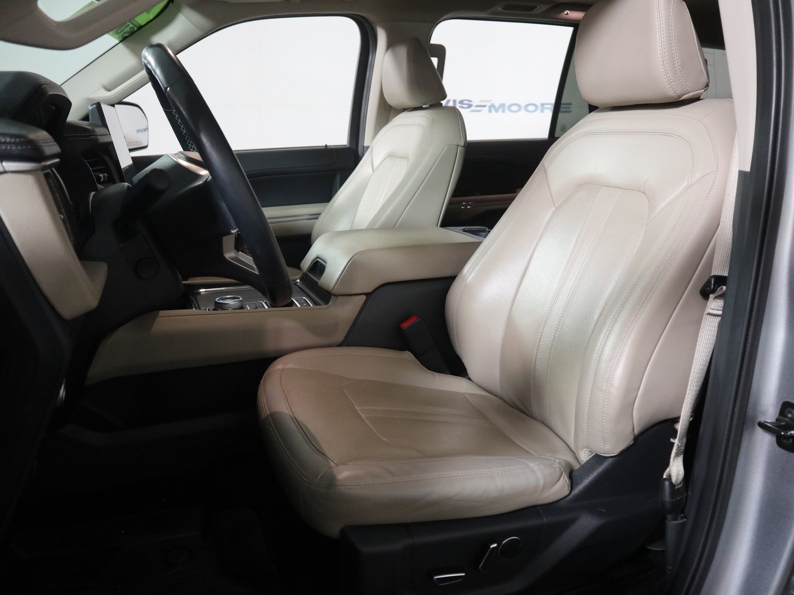 Used 2022 Ford Expedition Limited AWD/4WD image 20
