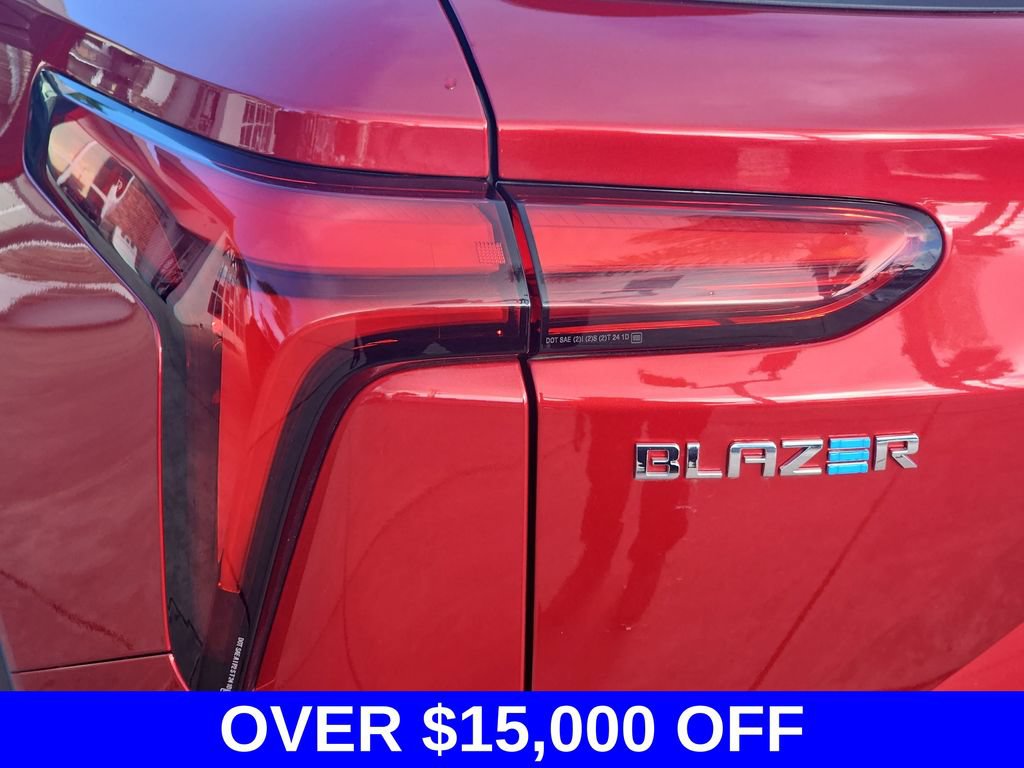 Used 2024 Chevrolet Blazer EV LT AWD/4WD image 41