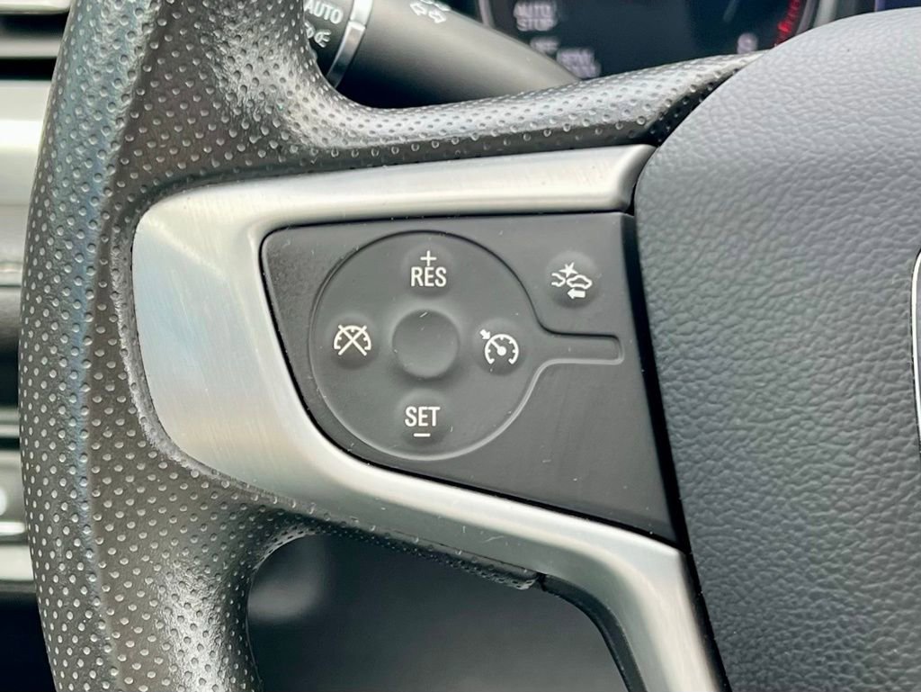 Used 2022 GMC Acadia SLE image 23