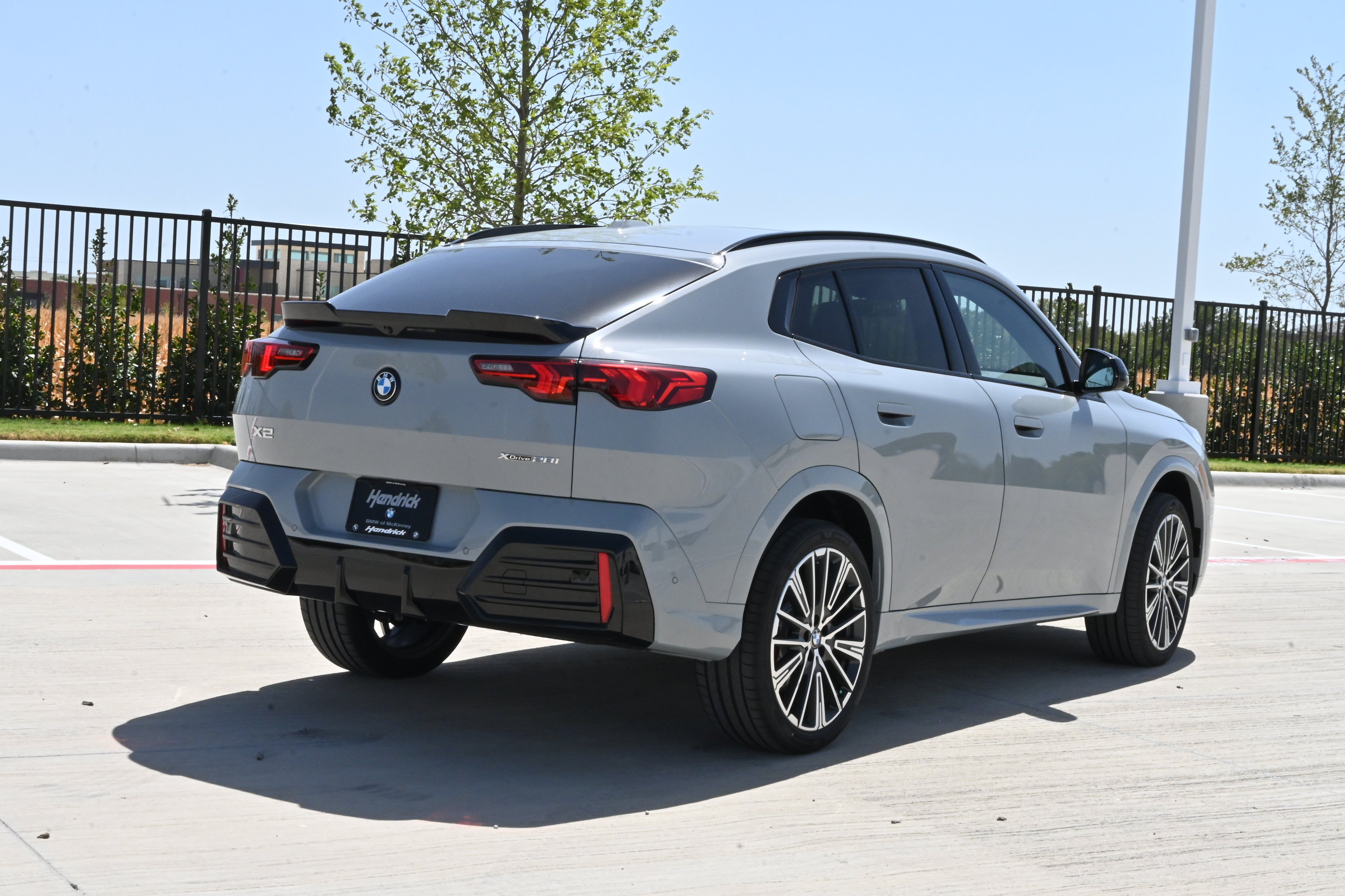 New 2026 BMW X2 xDrive28i w/ Technology Package AWD/4WD image 8