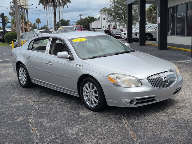 Used 2011 Buick Lucerne CXL w/ Driver Confidence Package FWD image 3