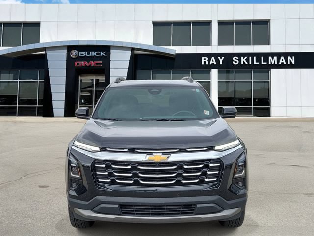 Used 2025 Chevrolet Equinox LT w/ Convenience Package II FWD image 2
