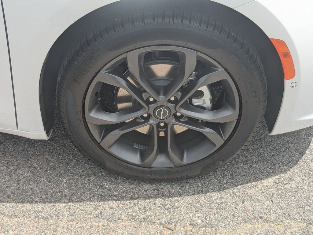 New 2026 Chrysler Pacifica Select FWD image 13