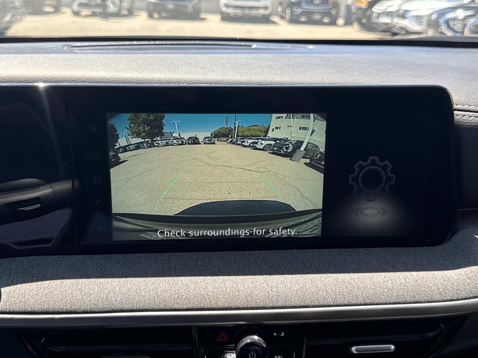 Used 2025 Nissan Kicks SV FWD image 26